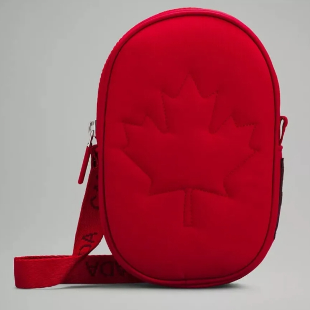 Lululemon Team Canada Bag
